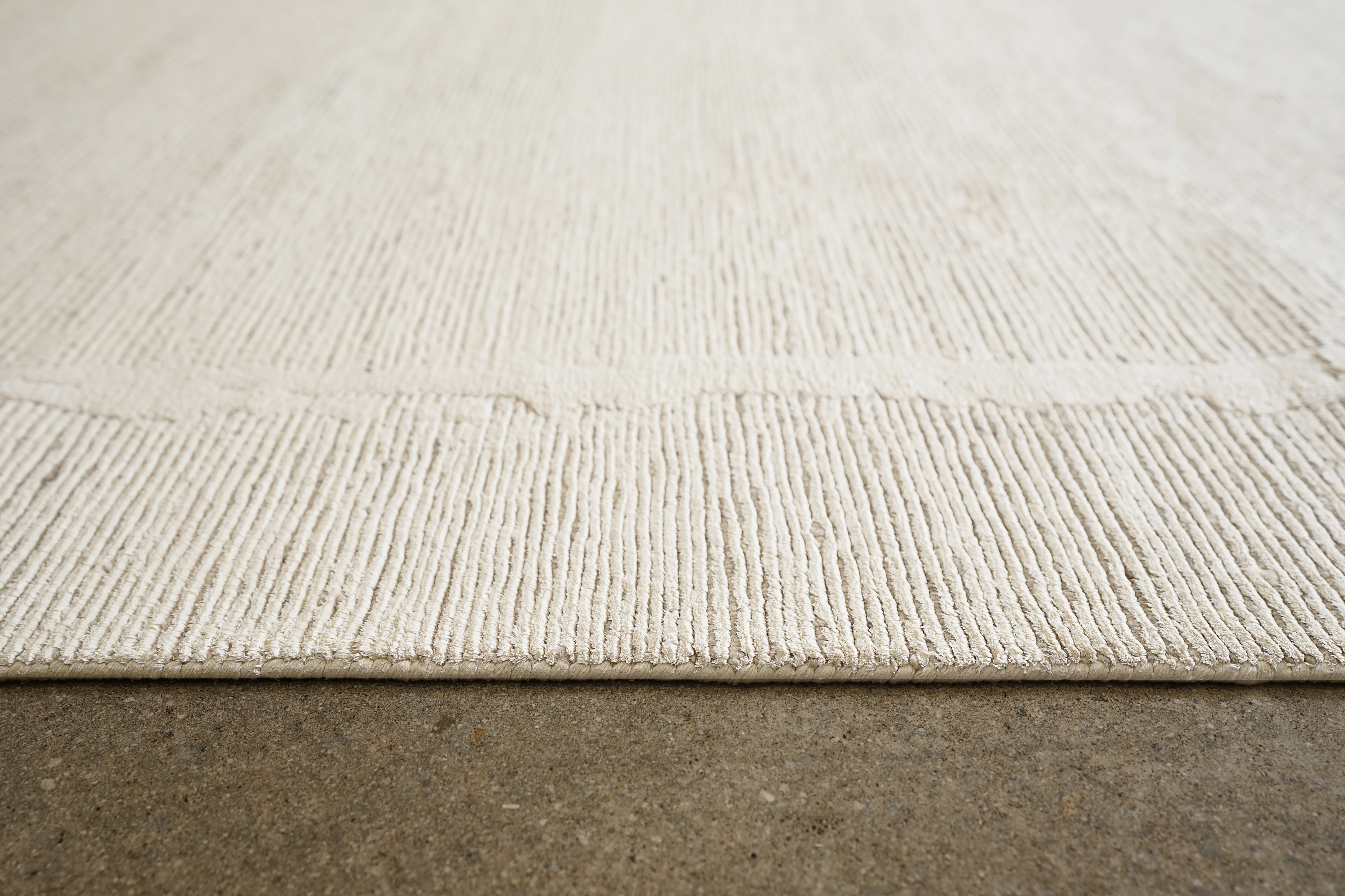 Ara - Ivory - Image 5