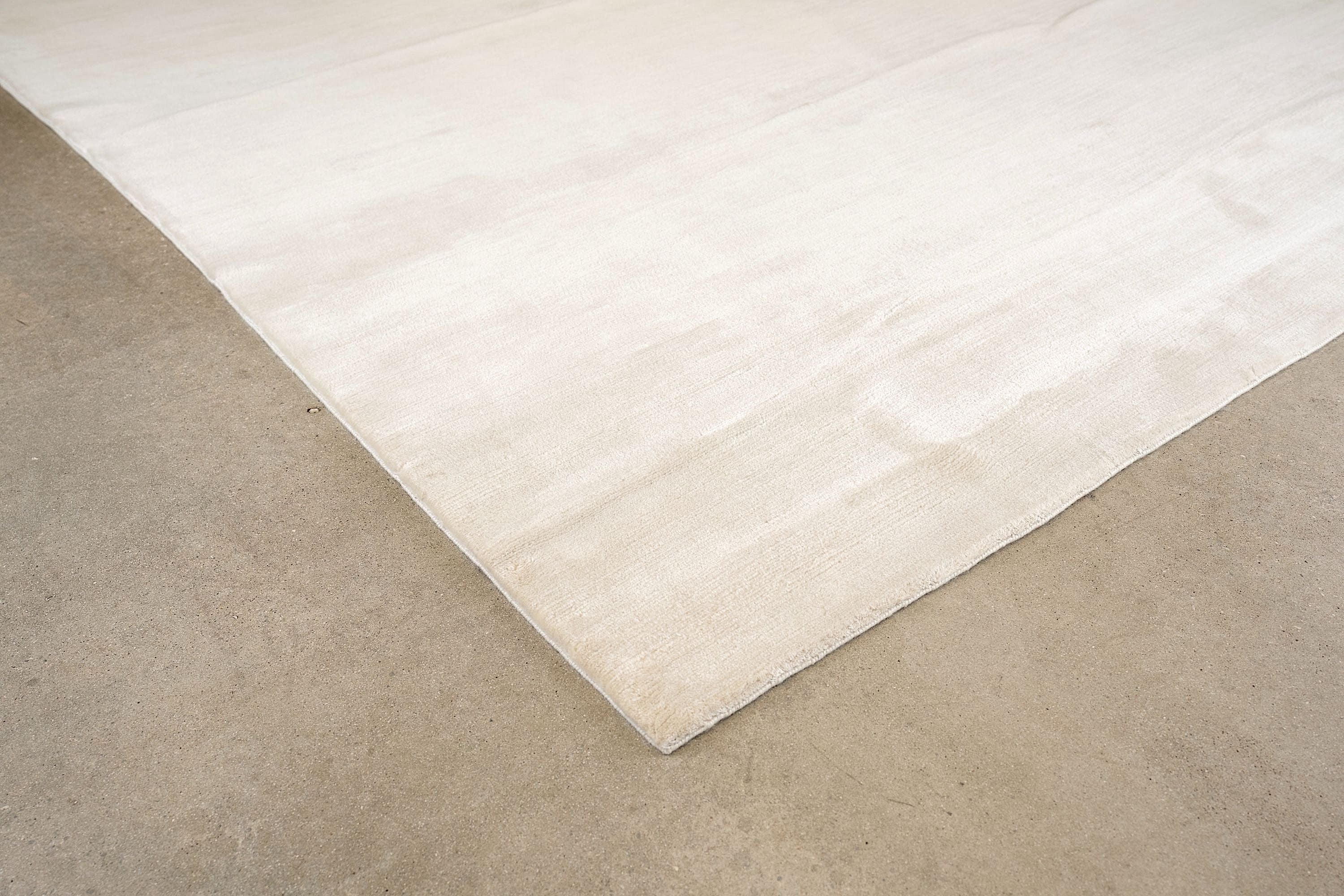 Solid Mohair Oyster White - Image 3